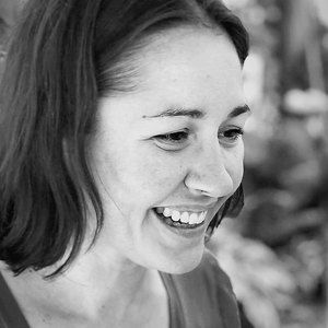 Meet your Posher, Caitlin